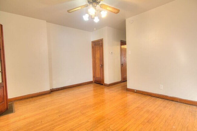 Building Photo - 4257 Bates St