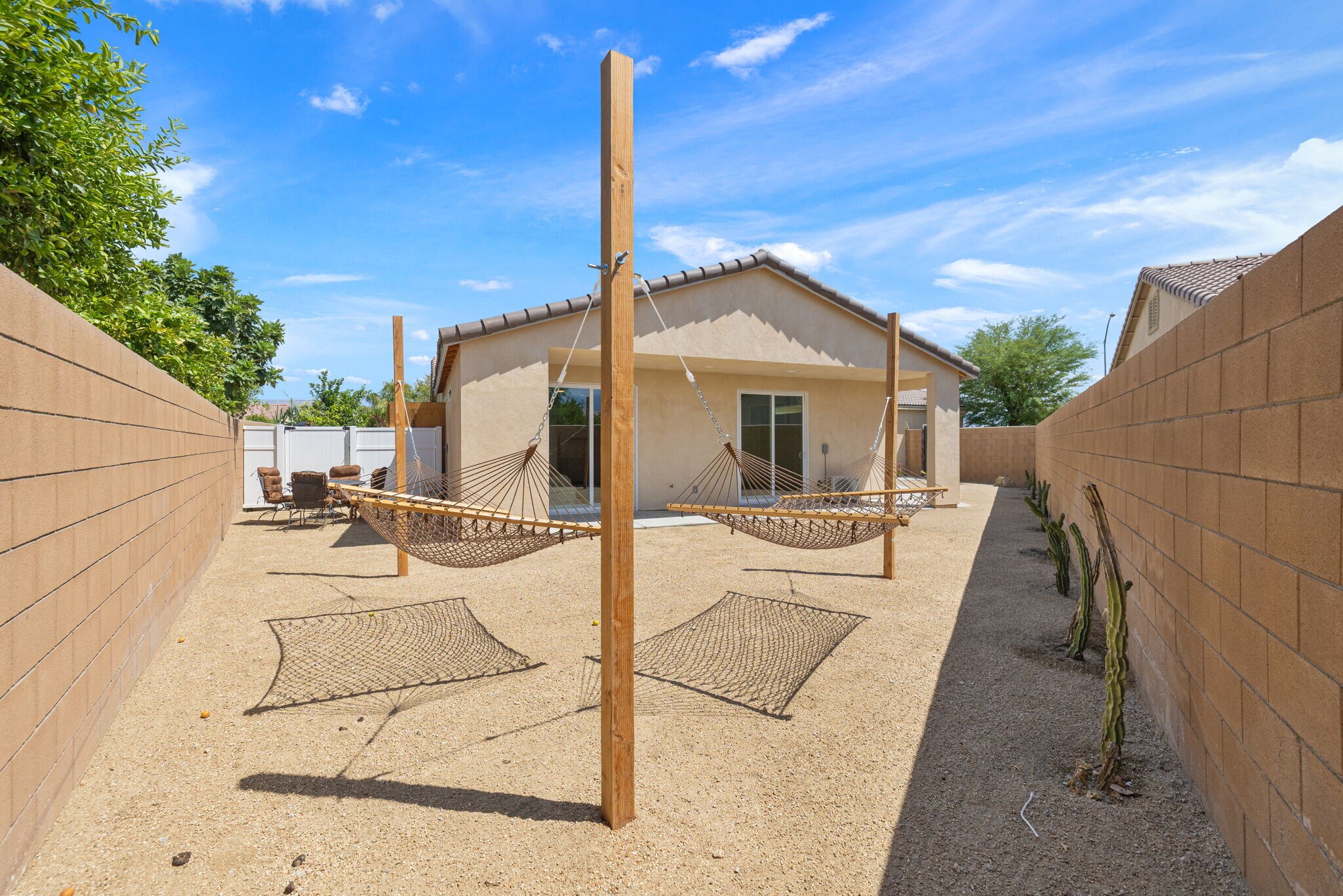 Building Photo - 44429 Avenida Hanna