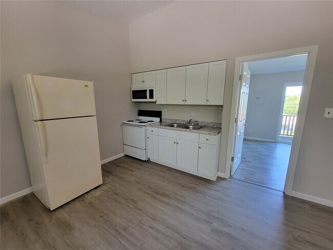 Building Photo - 1727 Bridleton Woods Dr