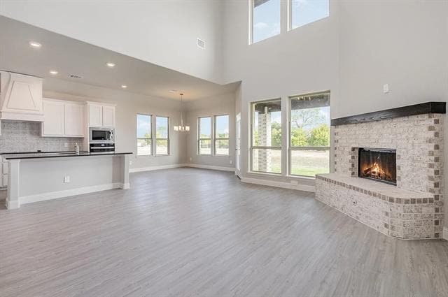 Building Photo - 180 Crystal Lk Ln