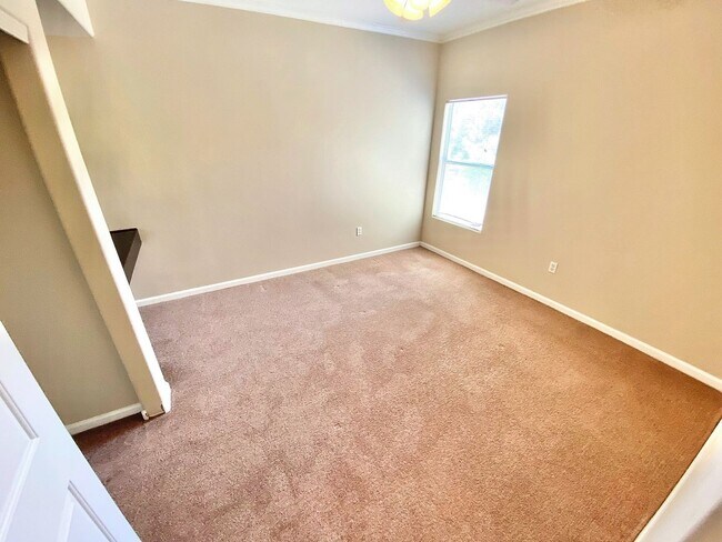 Building Photo - Gorgeous Summerlin 2 Bedroom, 2 Bathroom C...
