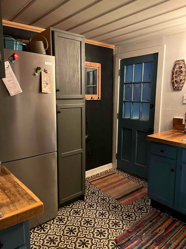 Building Photo - 12 Laurel Terrace