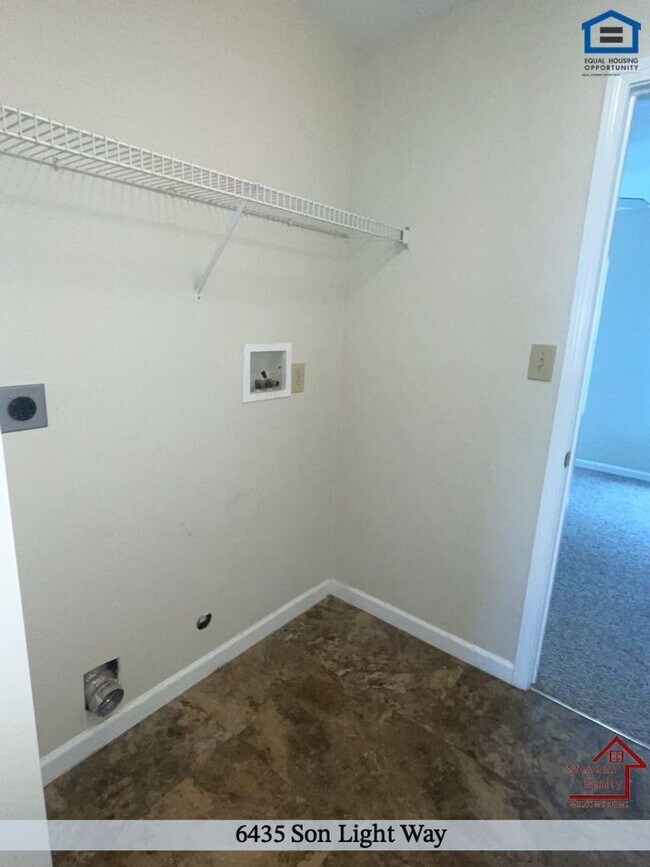 Building Photo - 6435 Son Light Way