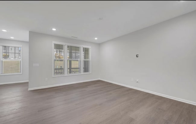 Building Photo - 3116 Cathedral Comb Dr