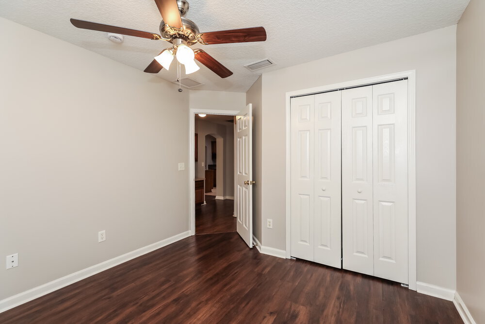 Building Photo - 14081 Bradley Cove Rd