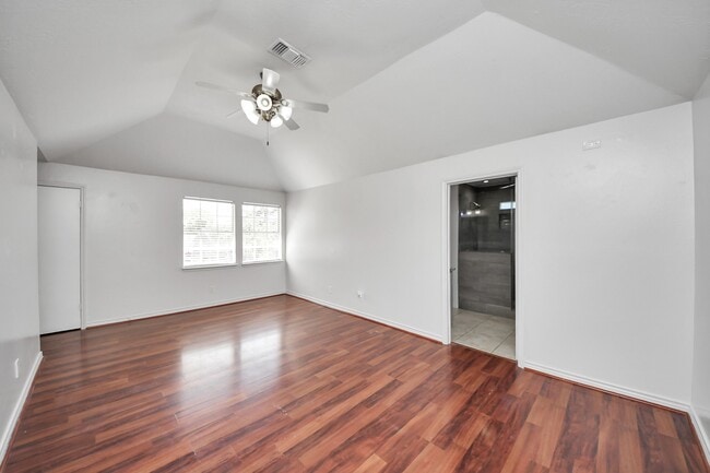 Building Photo - 8026 Big Oak Trail Dr