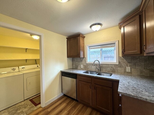 Building Photo - Charming Tacoma Home with Fireplace & Detached Shop