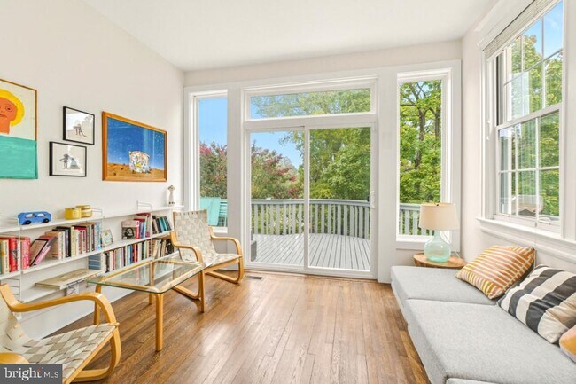 Building Photo - 3407 Ordway St NW