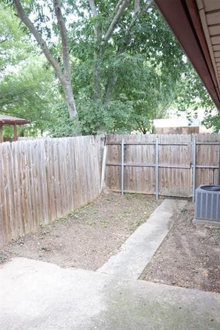 Building Photo - 10020 Redondo Dr