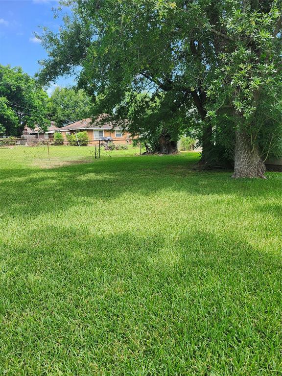 Building Photo - 5142 Stuyvesant Ln