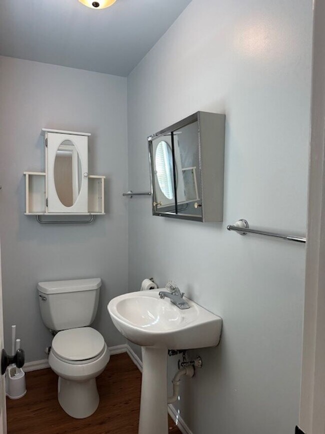 Building Photo - 3912 Brookridge Dr