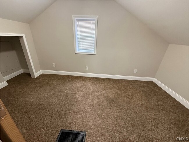 Building Photo - 215 E Hoard St