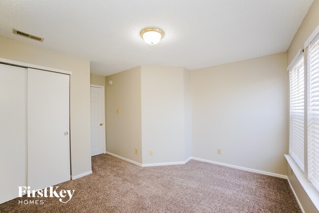 Building Photo - 6405 Monteo Dr
