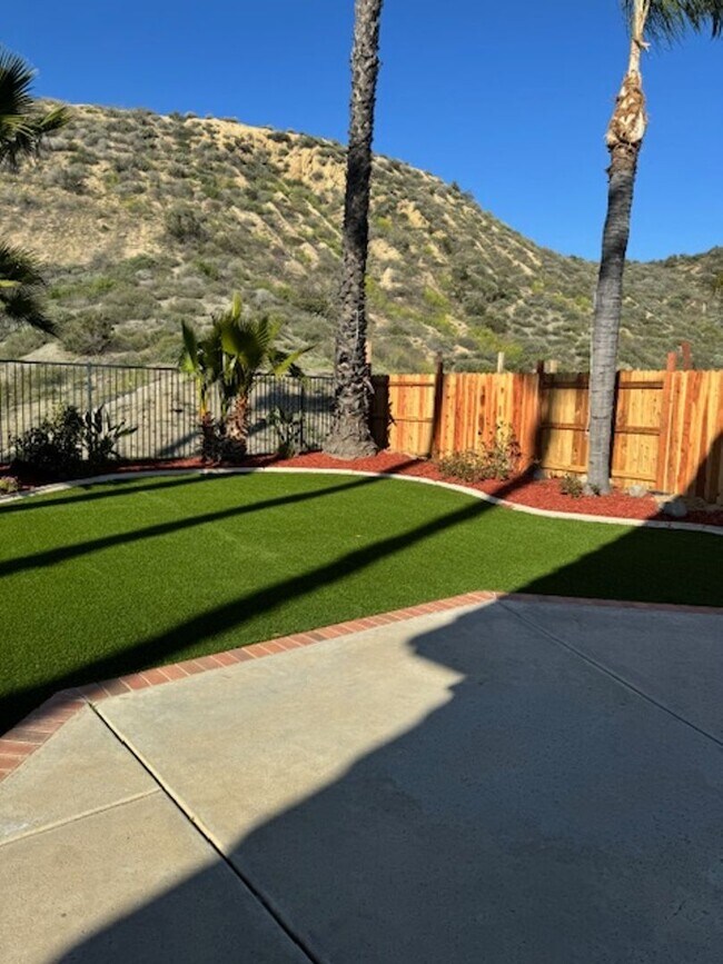 Building Photo - Beautiful 3 Bedroom 2.5 Bath Home!!