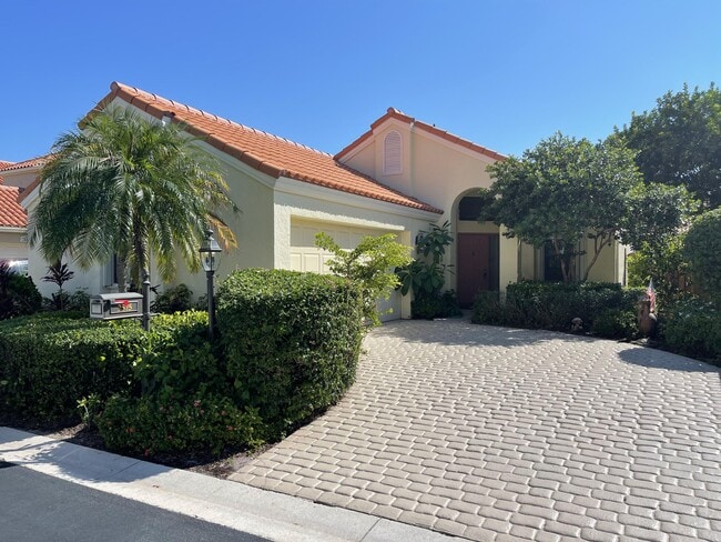 Primary Photo - 2575 La Cristal Cir