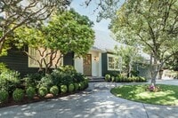 Building Photo - 4527 SW 29th Ave