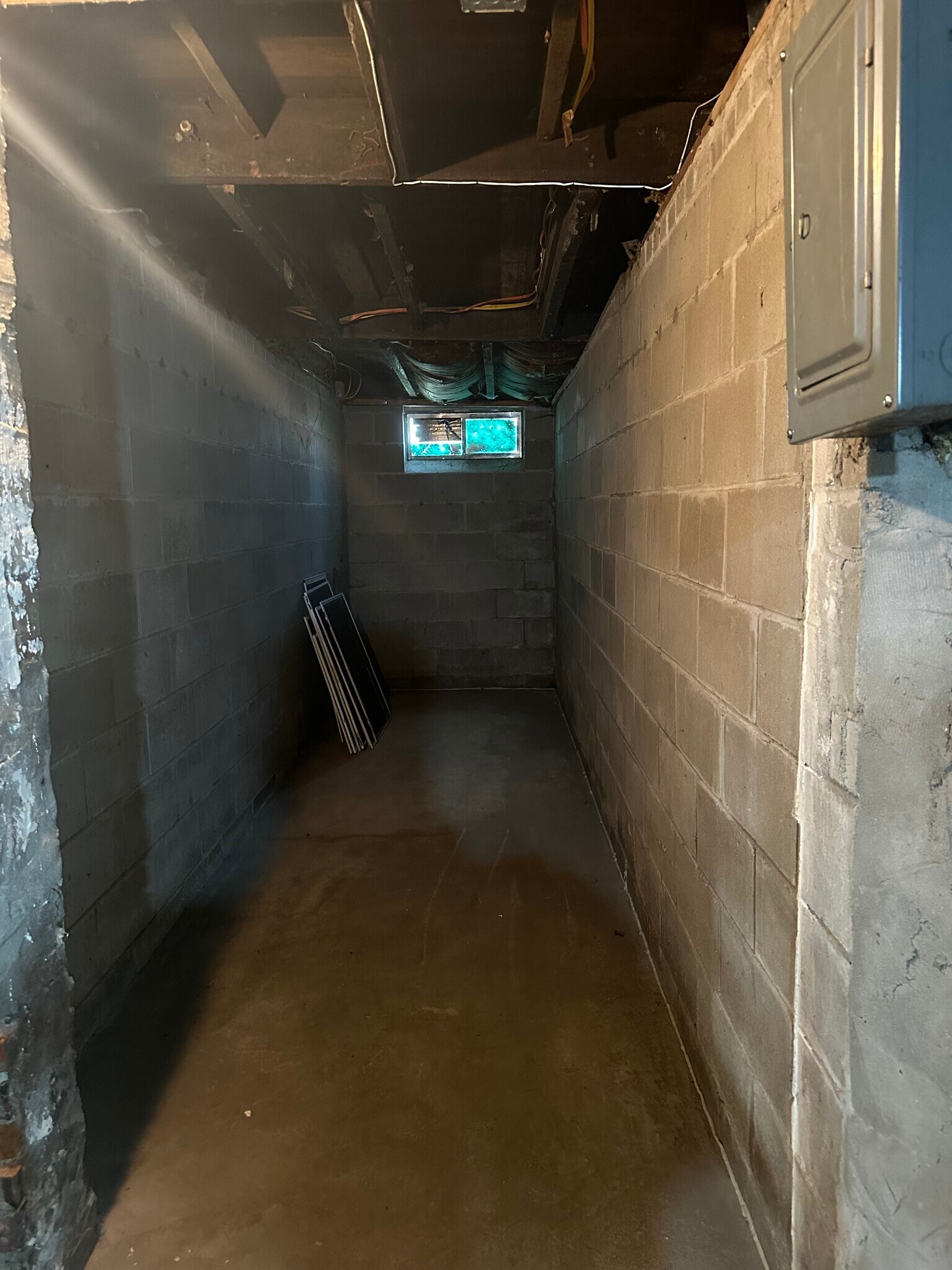 Building Photo - 1435 7th St