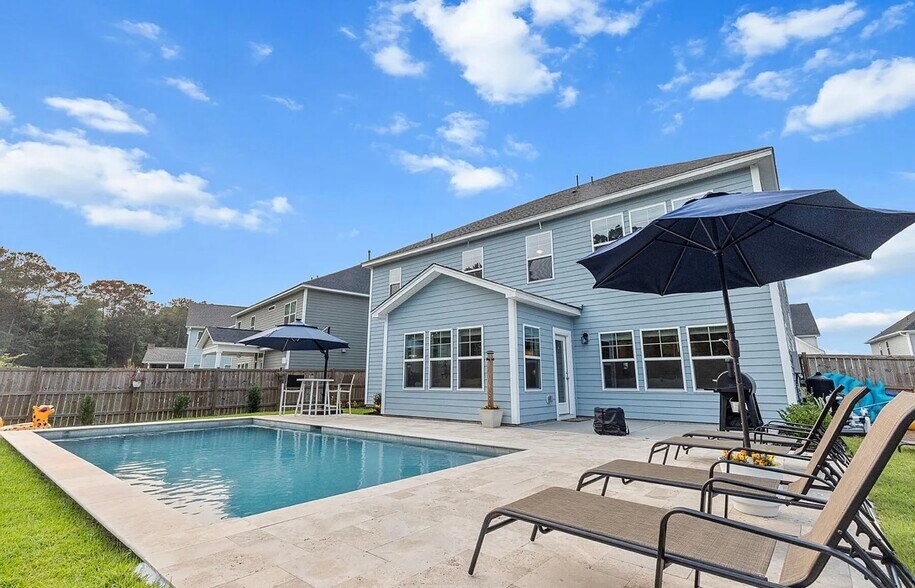 Building Photo - 256 Fiddleback Dr