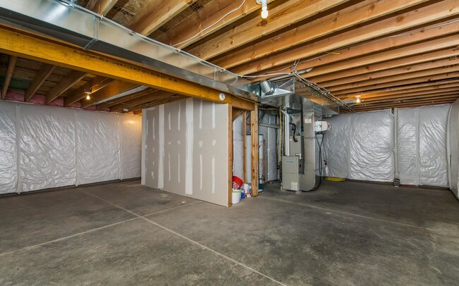 Building Photo - 3500 Park Side Dr