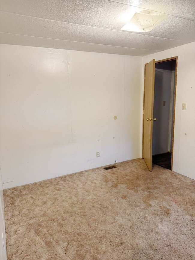 Building Photo - Cozy 3 Bed, 2 Bath Home in Idaho Falls!