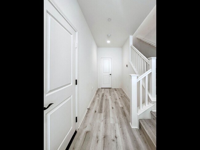 Building Photo - 3180 E Yountville Dr