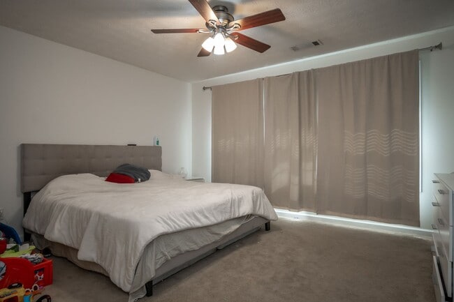 Building Photo - 213 Sidney Lanier Ave