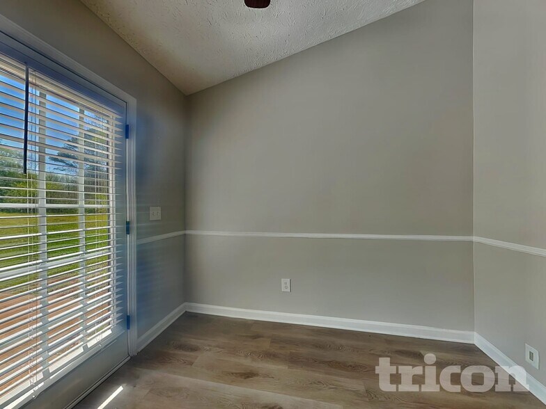 Building Photo - 4031 Daylily Way