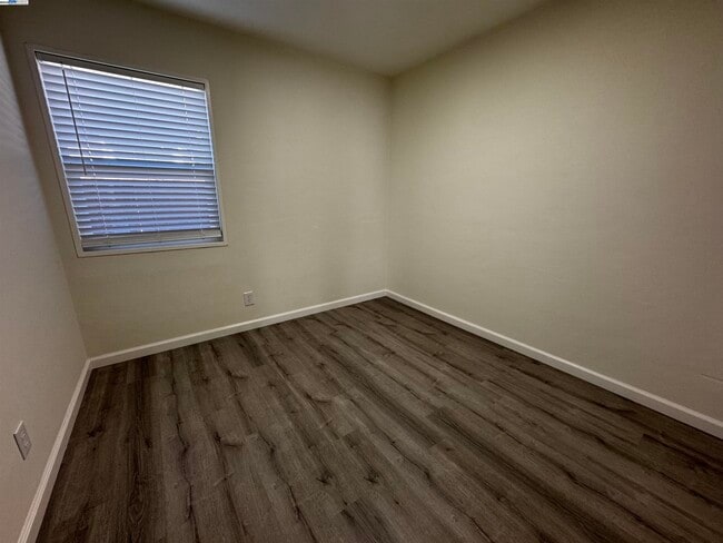 Building Photo - 610 Via Mirabel