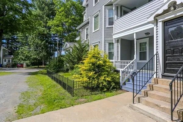 Building Photo - 51 Grand St