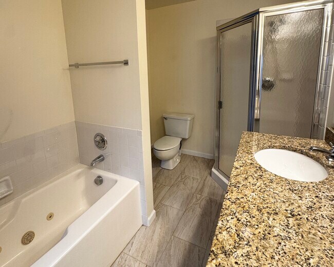 Building Photo - 1118 Foxboro Dr