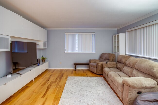 Building Photo - 2680 Highland Ave