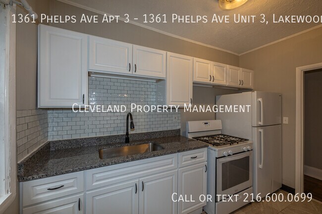 Building Photo - 1361 Phelps Ave