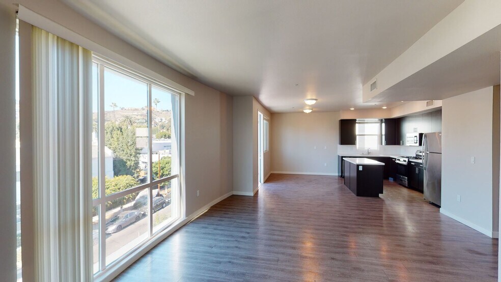 Interior Photo - The Curson