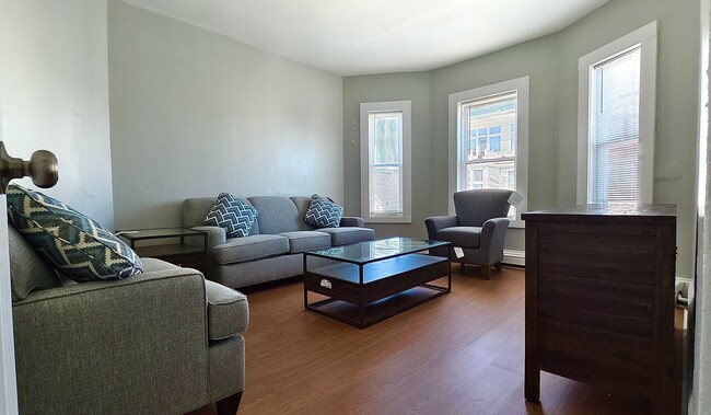 Building Photo - 553 Dorchester Ave