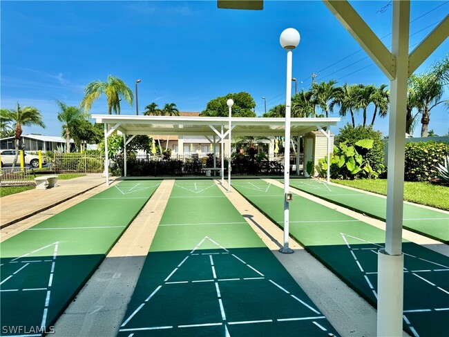 Primary Photo - 5 Oceans Blvd