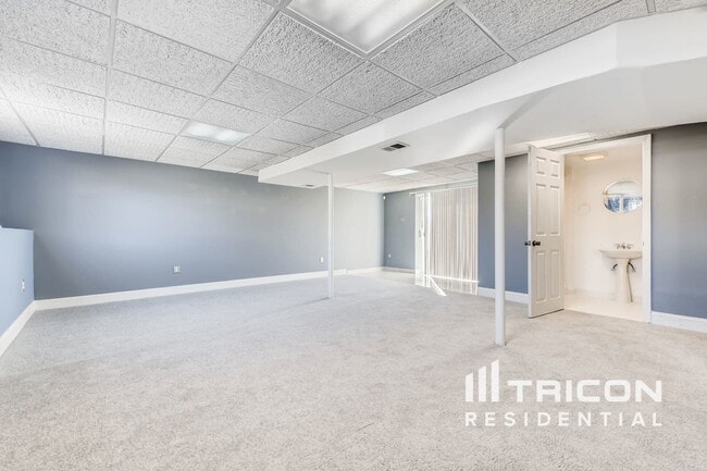 Building Photo - 7913 Jody Knoll Rd