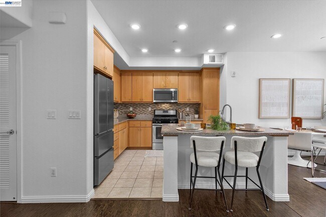 Building Photo - 2071 Mahuron Cir