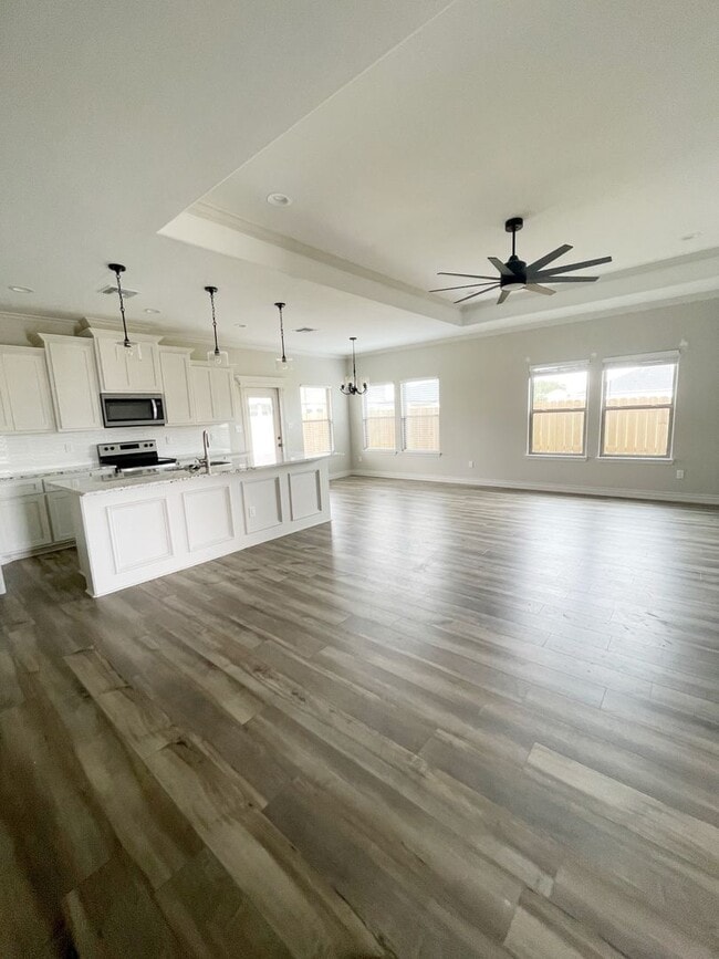 Building Photo - New Construction Home Move in Ready!