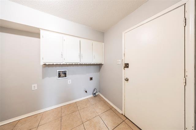 Building Photo - 2731 Forest Grove Dr