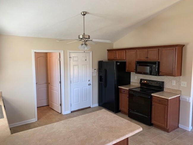 Building Photo - Acorn Ridge Home (RC)