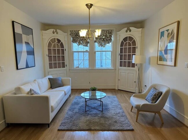 Building Photo - 6124 Old Dominion Dr