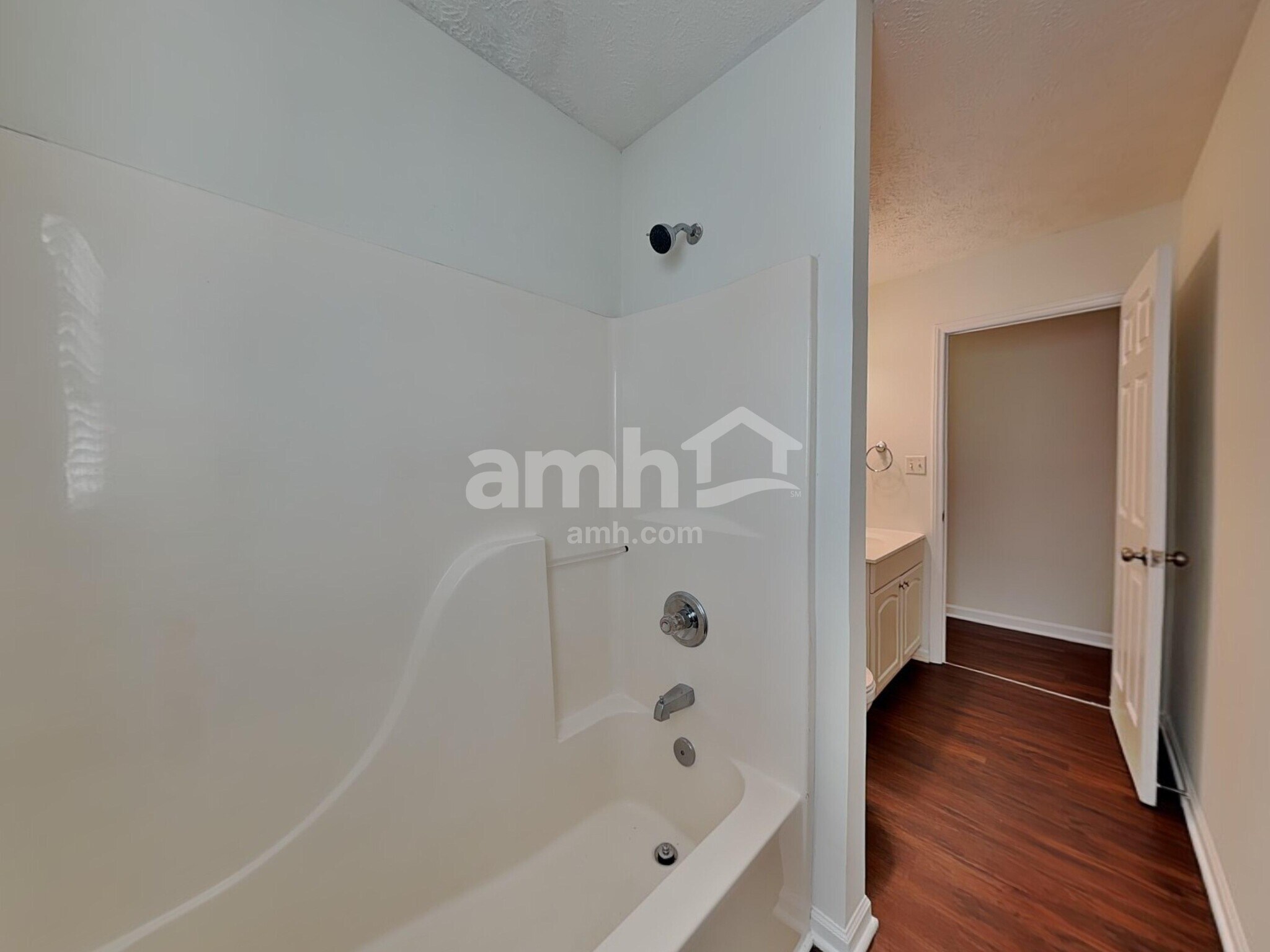 Building Photo - 541 Clyde Dr