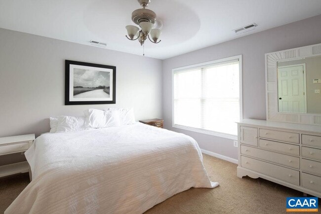 Building Photo - 139 Old Fifth Cir