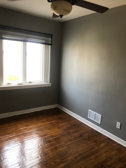 bedroom - 1329 E 23rd St