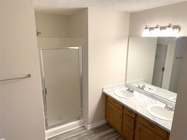 Building Photo - 228 Solomon Dr