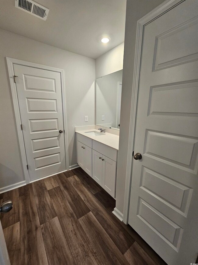 Building Photo - 2096 Northwest Dr