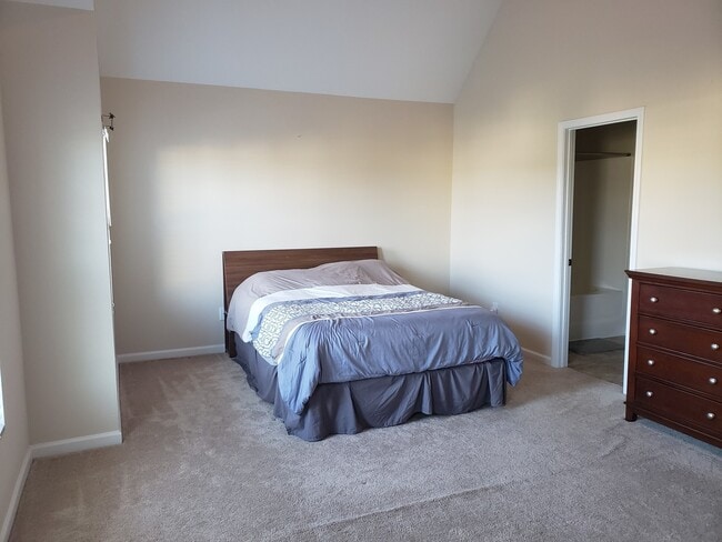 Building Photo - Unfurnished 3 Bedroom 2.5 bath home in The Landing at Mill Creek