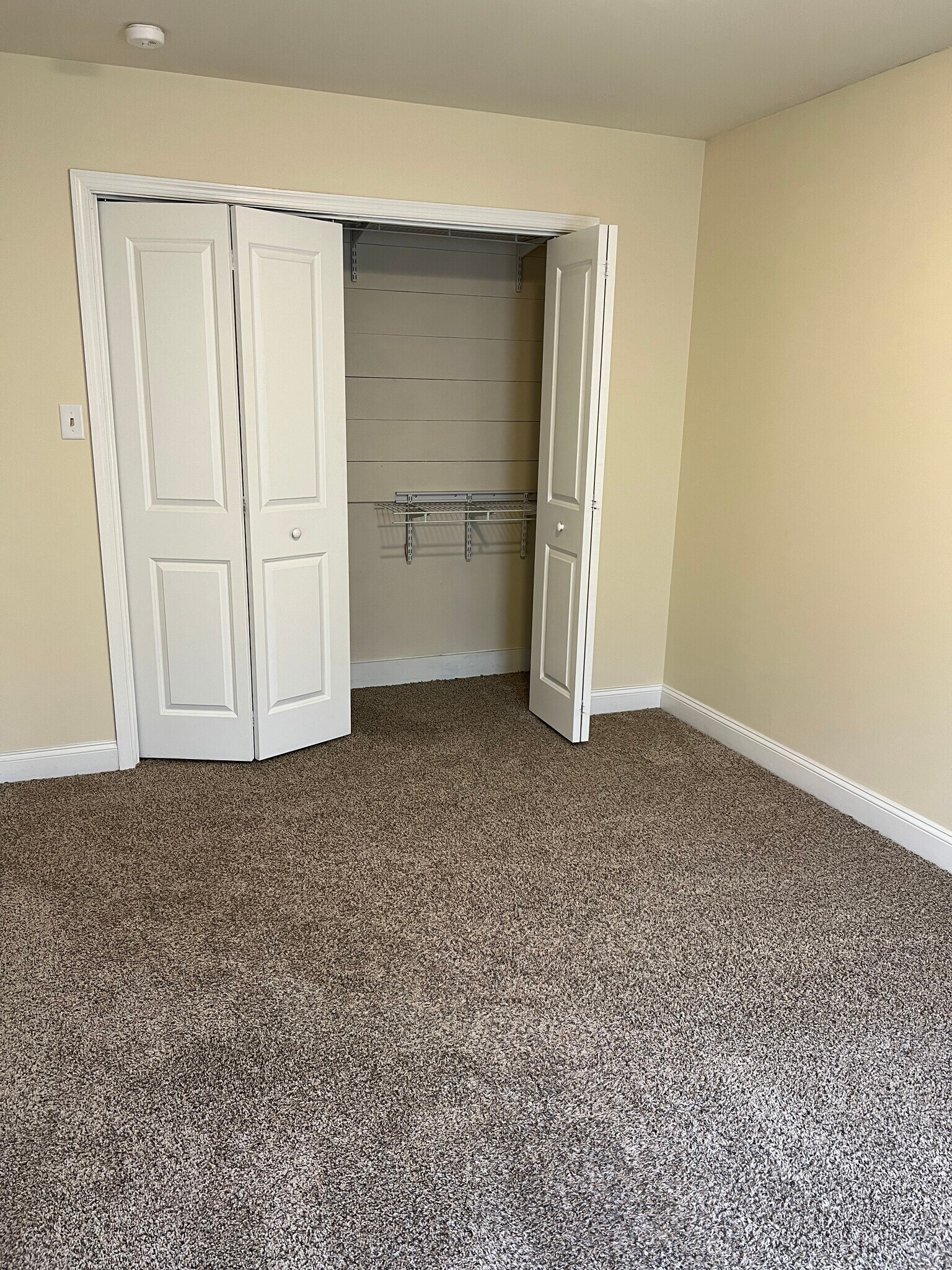 Building Photo - 782 Allenview Dr