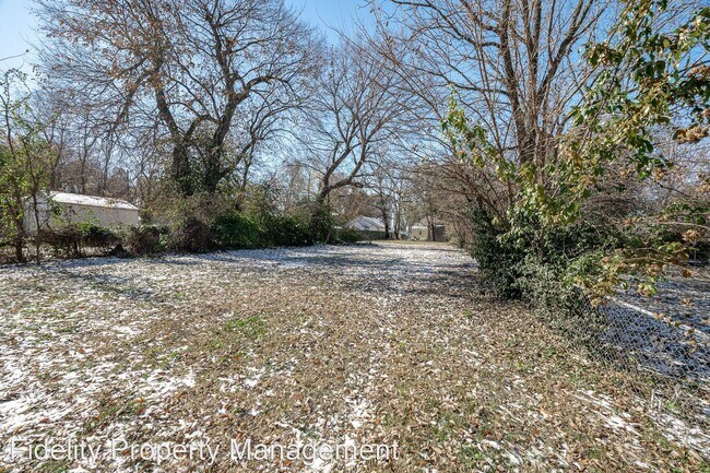 Building Photo - 1311 N Fremont Ave