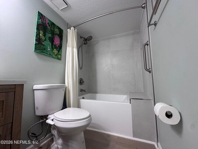 Building Photo - 2791 Hidden Village Dr